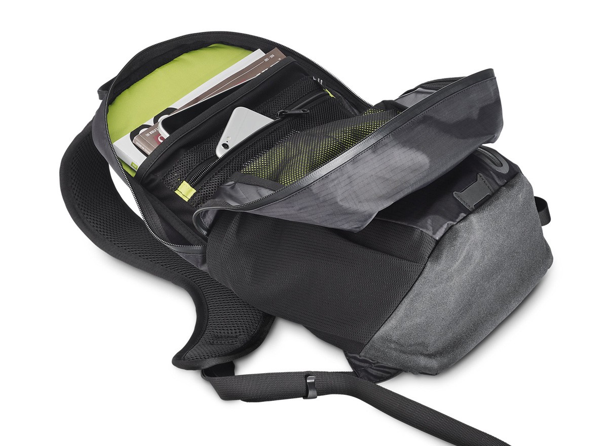 BASE MILES FEATHERWEIGHT BACKPACK